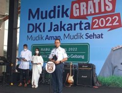 Pesan Anies ke Pemudik: Jangan Main HP Saja, Ceritakan Anak Perjalanan Hidup Kalian sampai di Jakarta