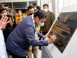 Dukung Upaya Bangun Kesehatan Masyarakat, Menko Airlangga Resmikan RS di Cilacap