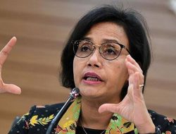 Sri Mulyani Sang Jendral Ekonomi Yang Diktaktor, Bekerja untuk Siapa?
