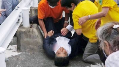 Eks PM Jepang Shinzo Abe Alami 2 Luka Tembak, Salah Satunya Tembus Jantung