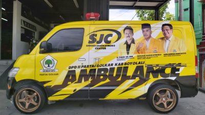 Ingin Masyarakat Mudah Akses Faskes, Singgih Januratmoko Berikan Bantuan Ambulans Kepada Golkar Boyolali
