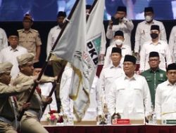 Hasto Komentari Koalisi Gerindra – PKB : Pendaftaran Pasangan Capres Masih Agustus Tahun Depan