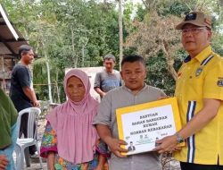 Gubernur Rohidin Mersyah Bantu Keluarga Korban Kebakaran di Seluma Bengkulu