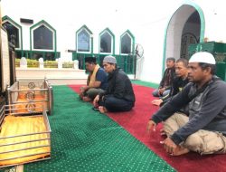 Ziarah ke Makam Datu Kalampayan, Paman Birin Doakan Keberkahan Untuk Warga Banua Kalsel