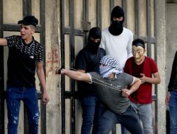 Ratusan Yahudi Ultranasionalis Terobos Kompleks Masjid Al-Aqsa