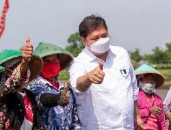 Jelang Pilpres 2024, Ray Rangkuti Sarankan Airlangga Perbanyak Sambangi Rakyat