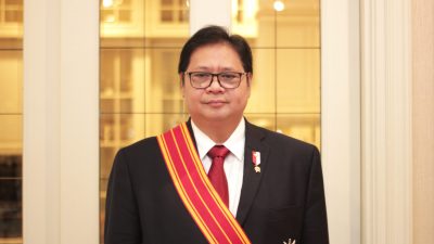 Airlangga Hartarto, Pesulap Merah, dan Pembongkaran Trik Para Pemilik Kepentingan