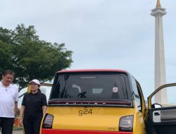 Airlangga Berikan Kunci Mobil Listrik Kuning Untuk Puan, Ini Maknanya