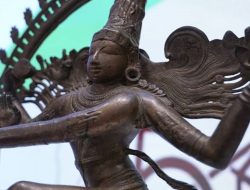 India Desak Museum AS Kembalikan Arca yang Dicuri dari Tamil Nadu