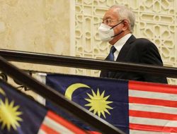 Eks PM Malaysia Najib Razak Masuk Daftar Calon UMNO Untuk Pemilu