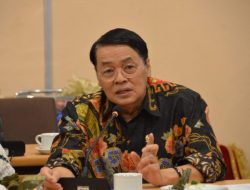 Mengenal Sosok Gandung Pardiman, Legislator Golkar DPR RI Asal Yogyakarta