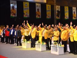 Pengalaman dan Jam Terbang Diakui Jokowi, RMA: Airlangga Layak Jadi Pilot Pesawat Besar NKRI