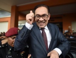 Anwar Ibrahim Resmi Dilantik Jadi PM Baru Malaysia