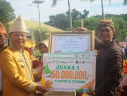 HUT ke-54 Bengkulu, Gubernur Rohidin Mersyah Beri Penghargaan Desa Wisata Terbaik