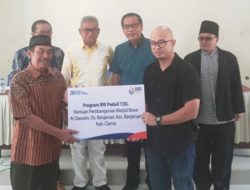 Agun Gunandjar Bantu Pembangunan 2 Masjid di Banjarsari Ciamis