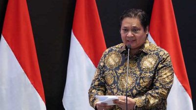 Dies Natalis UGM, Menko Airlangga: Semoga Terus Cetak SDM Berkualitas dan Unggul
