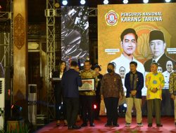 Gubernur Lampung Arinal Djunaidi Terima Satyalancana Aditya Karya Mahatva Yodha 2022
