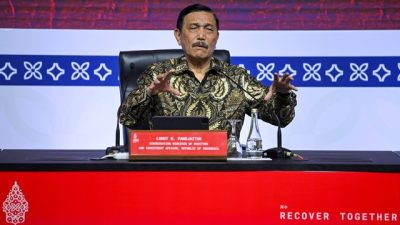 Menko Luhut imbau Warga Kurangi Healing ke Luar Negeri: Saya Dalam Negeri Saja