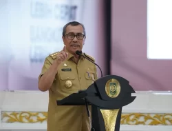 Ketimbang Pikirkan Pilkada 2024, Gubri Syamsuar Pilih Fokus Kerja Membangun Riau