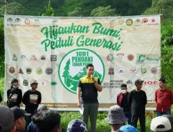 Cegah Longsor dan Banjir, Dico Ganinduto Tanam 1.300 Bibit Pohon di Gunung Ungaran