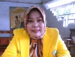 Puteri KH. Fuad Hasyim Ponpes Buntet Cirebon Maju Caleg DPRD Jabar Dari Partai Golkar