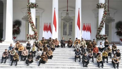 Dave Laksono Ingatkan Menteri Jokowi Fokus Kerja, Jangan Main Dua Kaki
