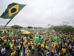 Brasil Rusuh, Kaum Sayap Kanan Pendukung Bolsonaro Serbu Istana Presiden