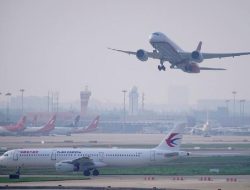 Inggris dan Prancis Wajibkan Tes Covid-19 Bagi Pelancong Asal China