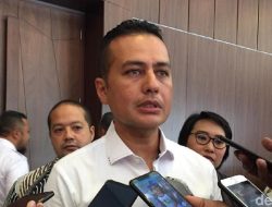 Wagubsu Musa Rajekshah Berduka Cita Atas Wafatnya Bupati Pertama Madina, Amru Helmi Daulay