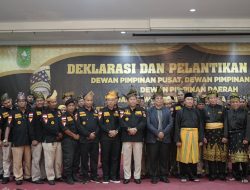 Dapat Gelar Datuk Tumenggung Muda, Bupati Afrizal Sintong Dilantik Jadi Ketua DPD LPPN Rohil