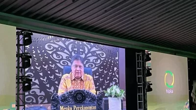Menko Airlangga: Belanja Produk Dalam Negeri Jadi Kunci Pertahankan Pemulihan Ekonomi