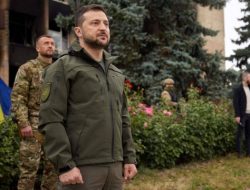 Presiden Zelenskiy Pecat Wakil Komandan Garda Nasional Ukraina