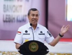 Peduli Perekonomian Desa, Gubri Syamsuar Diganjar Penghargaan Dari Kemendes PDTT