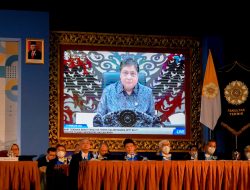 Menko Airlangga: Pelaku Industri Nasional Harus Siap Hadapi Era Society 5.0