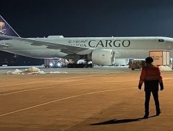 Arab Saudi Kirim 14 Pesawat Berisi Logistik Bantuan ke Turki dan Suriah