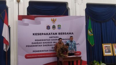 Lucu! Ridwan Kamil Sebut Dirinya Gubernur DKI Di Depan Heru Budi: Belum Sarapan, Maaf!