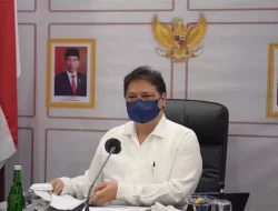 Disahkan DPR, Menko Airlangga: UU Cipta Kerja Permudah Banyak Hal