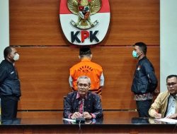 Modus Hadiah Ultah, Eks Bupati Sidoarjo Saifullah Terima Gratifikasi Rp.15 Miliar