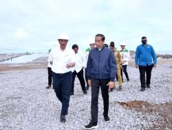 Menko Luhut: Bapak Saya Seorang Sopir Bus, Ibu Saya Tak Lulus SR