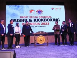 Sambut Prestasi, Menko Airlangga Minta Pembinaan Wushu dan Kickboxing Lebih Baik