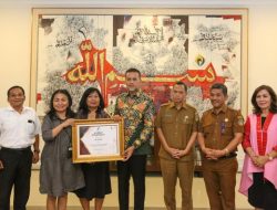 Inovatif! Wagubsu Musa Rajekshah Puji Produk Andaliman Disulap Jadi Teh