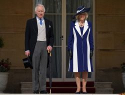 Charles III Resmi Dinobatkan Jadi Raja Inggris