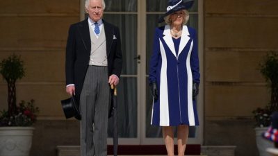 Charles III Resmi Dinobatkan Jadi Raja Inggris