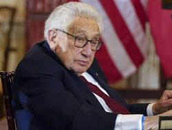 Henry Kissinger: Ukraina Harus Terima Krimea dan Sevastopol Tetap Dicaplok Rusia