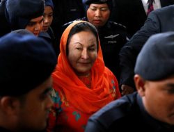 Istri Eks PM Malaysia Najib Razak Bantah Curi 43 Perhiasan Senilai Rp.300 Miliar