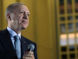 Patung Erdogan Digantung Demonstran di Zurich, Turkiye Panggil Dubes Swiss