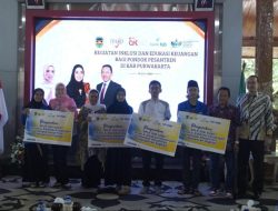 Ini Cara Puteri Komarudin Tingkatkan Literasi Keuangan Bagi Kalangan Ponpes di Purwakarta