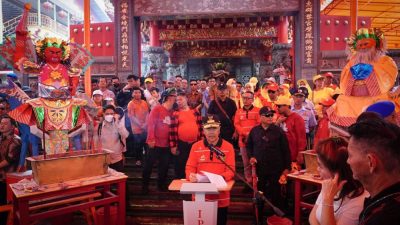 Jadi Cagar Budaya, Gubri Syamsuar Ajak Masyarakat Lestarikan Kelenteng Ing Hok Kiong