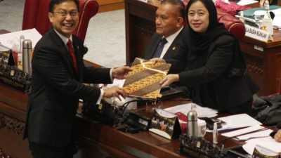 Melki Laka Lena Desak Pemerintah Segera Susun Aturan Turunan UU Kesehatan