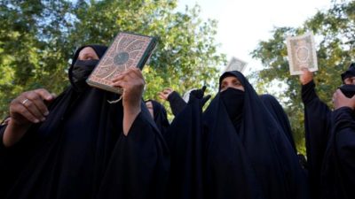 Liga Muslim Dunia Kutuk Keras Aksi Penodaan Al Quran di Denmark